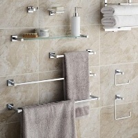 BATHROOM ACCESSORIES SET